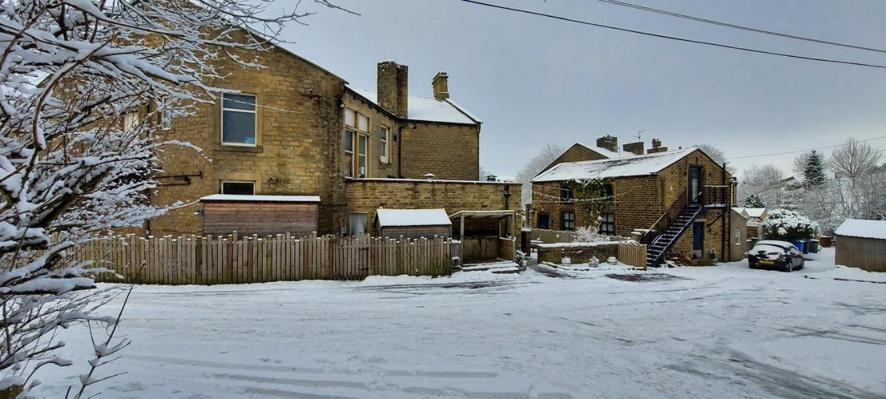 Hotel Trawden Arms Community Owned Pub Winewall Exterior foto