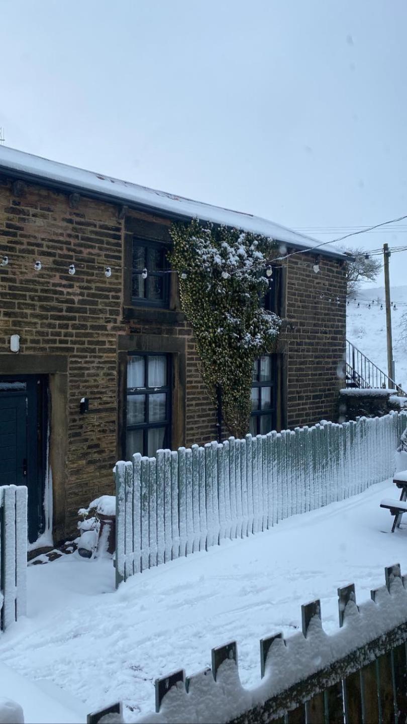 Hotel Trawden Arms Community Owned Pub Winewall Exterior foto